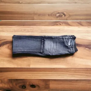 Grey Washed / Ash Grey