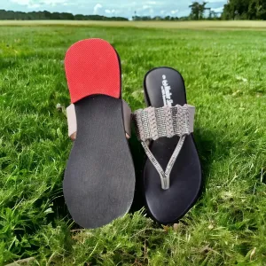 HI-ATTITUDE
Embellished Thong-Strap Wedges