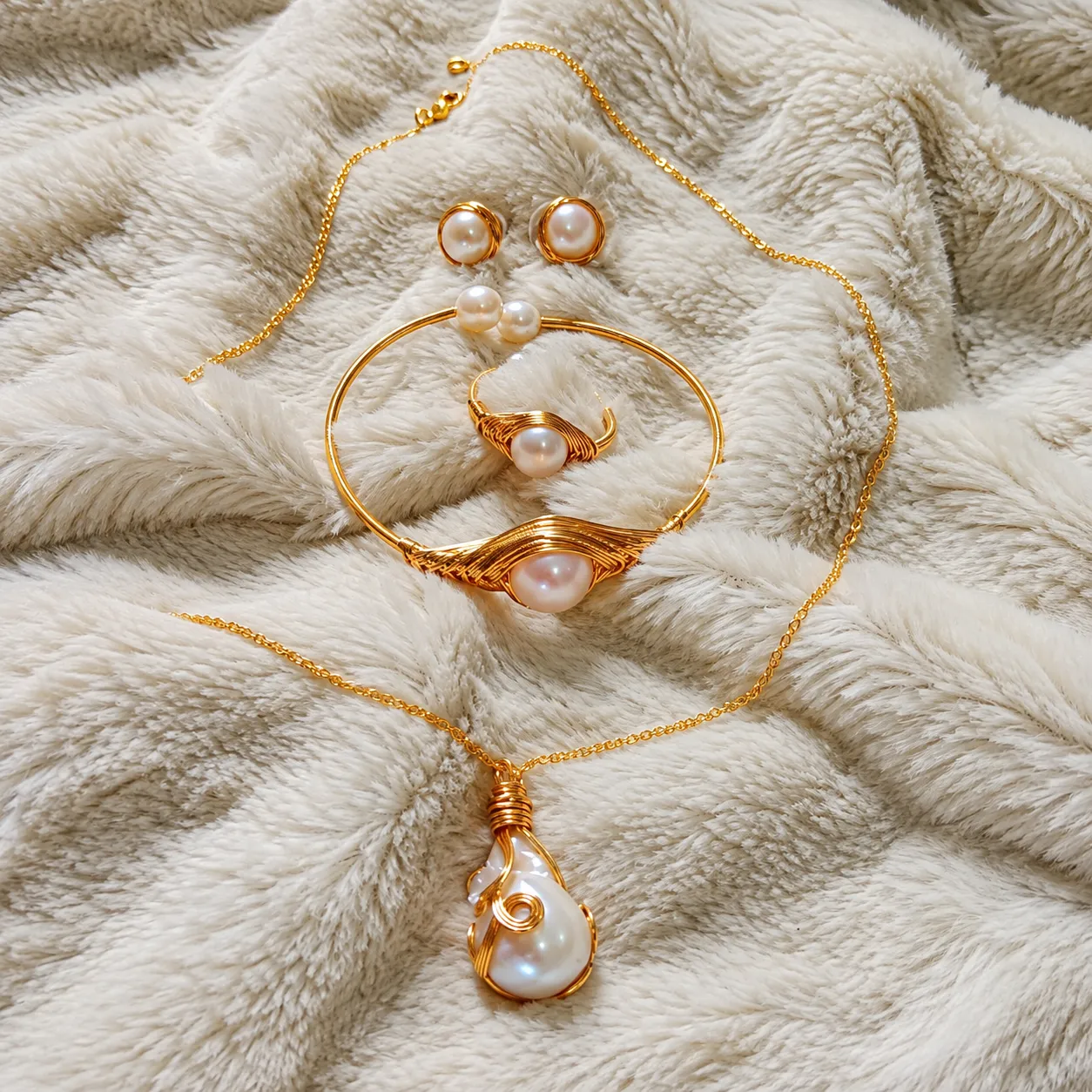 Pearl Necklace Combo Set