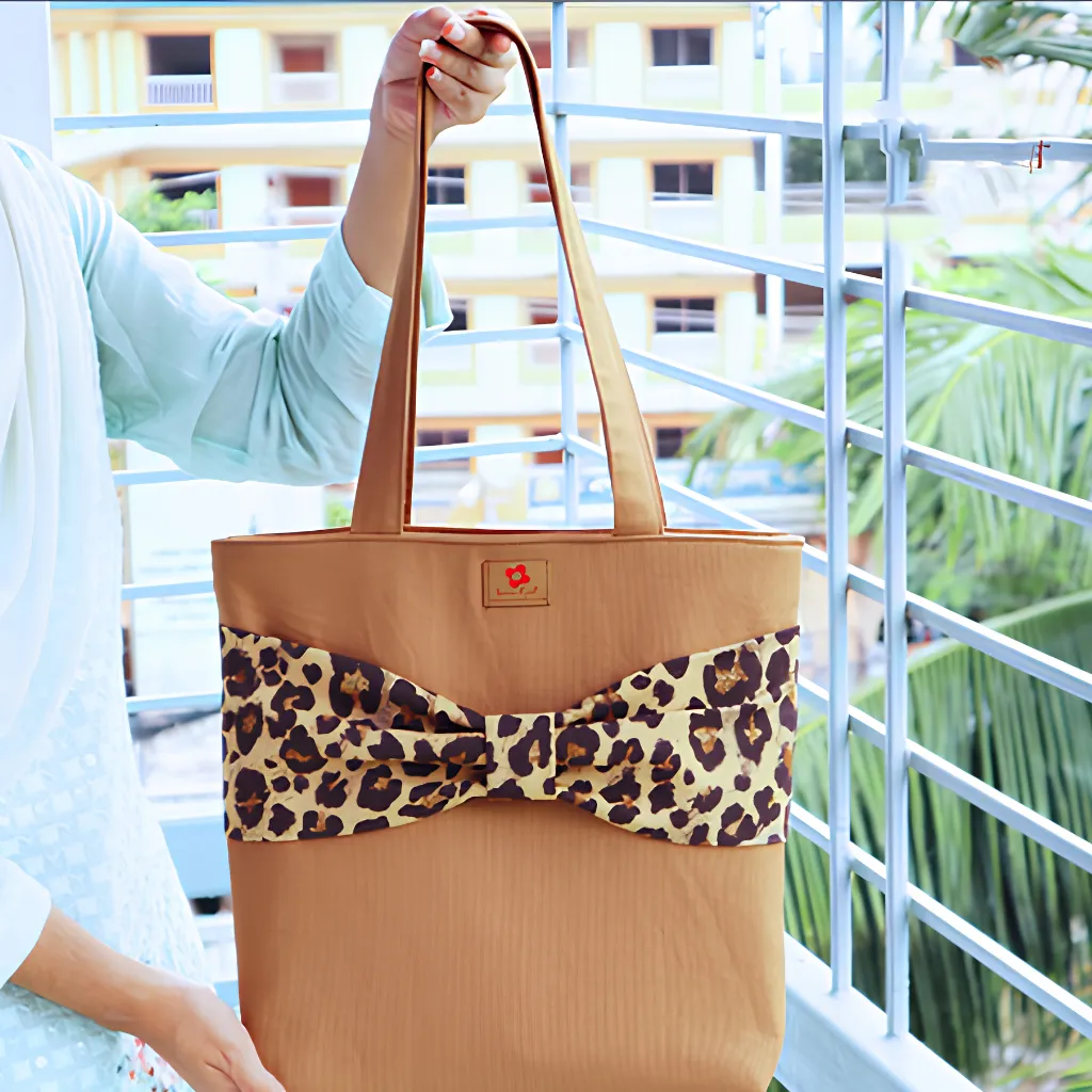Stylish Fashionable Trendy Bow Tote Bag With Zipper