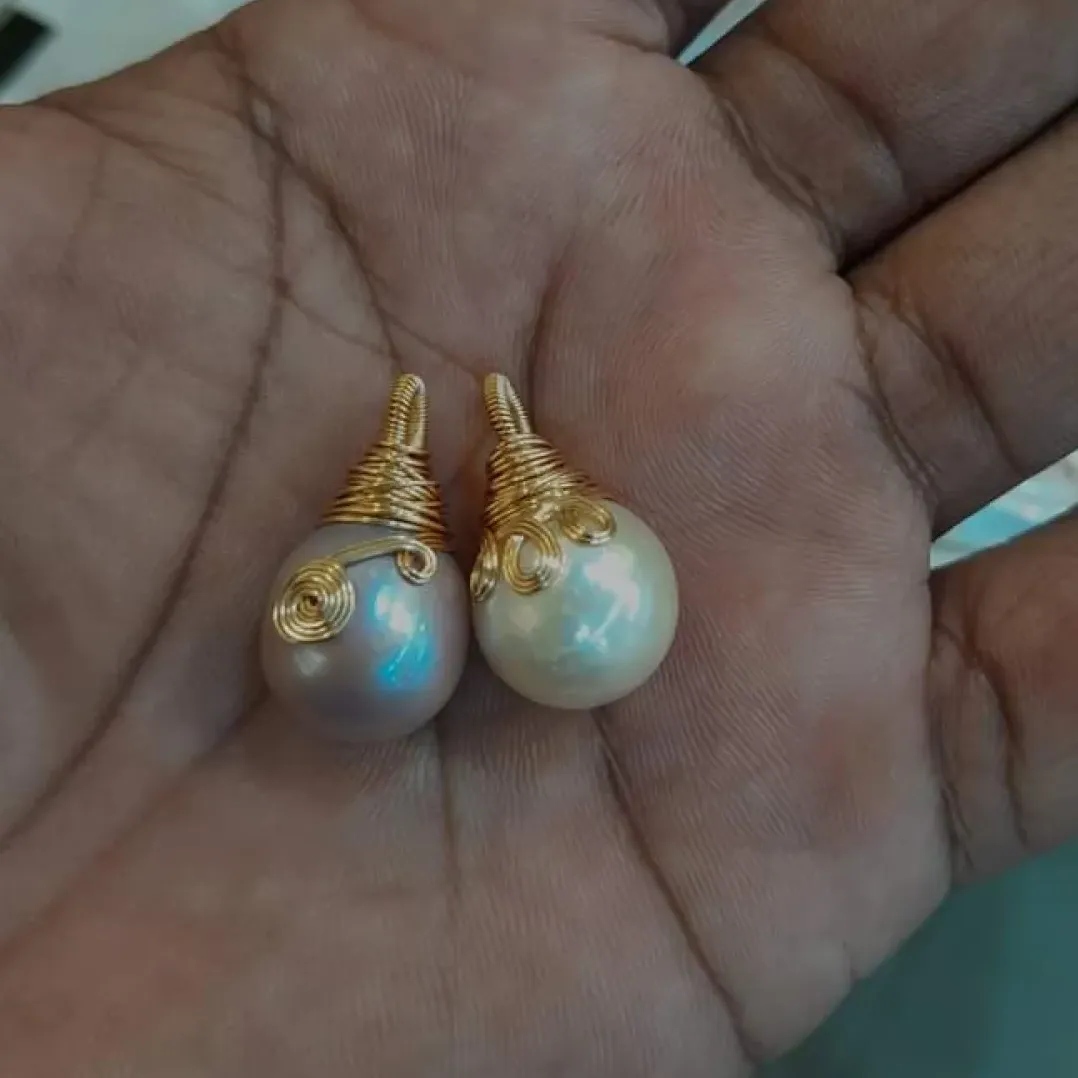 Mother Pearl Locket 