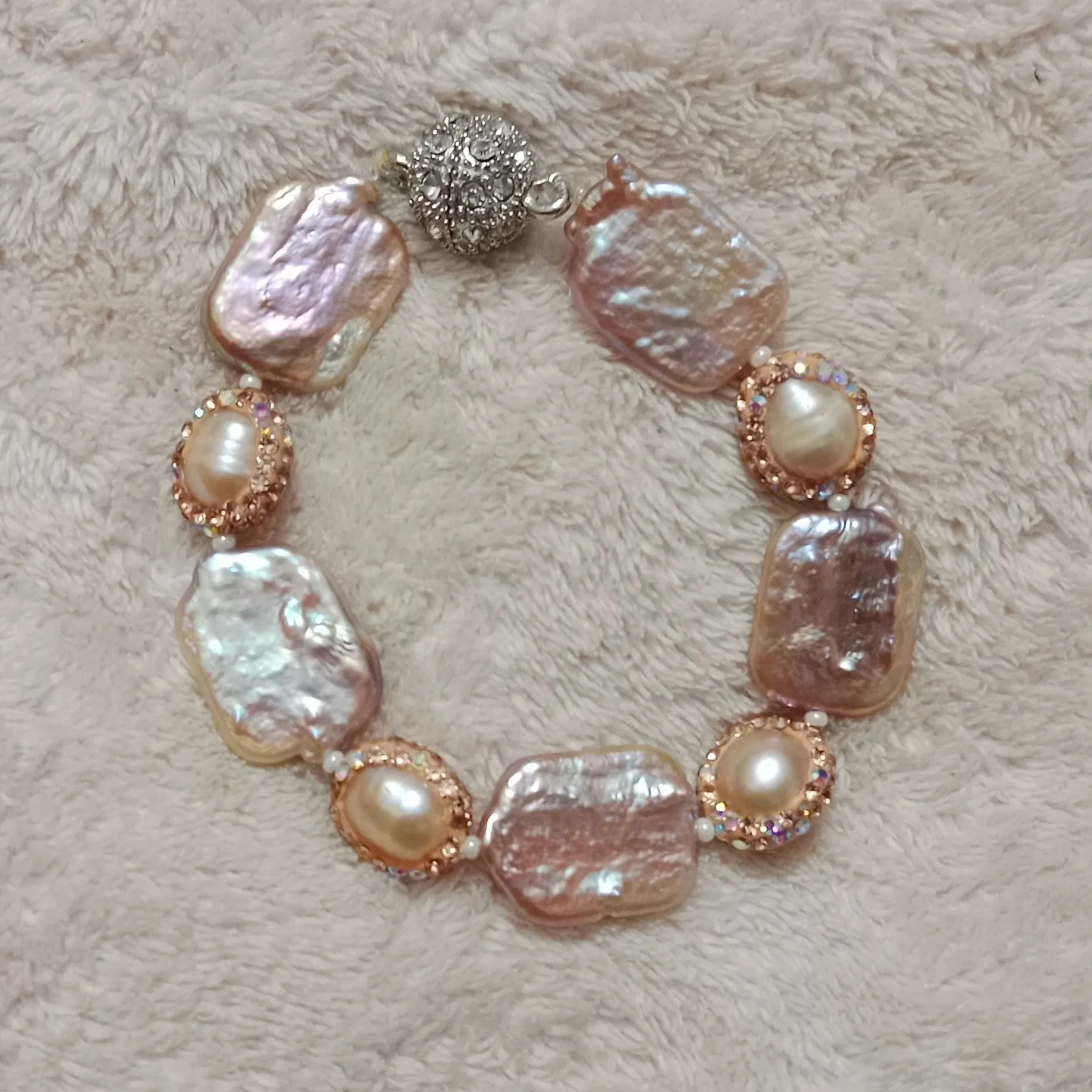 Exclusive Pearl Breslate