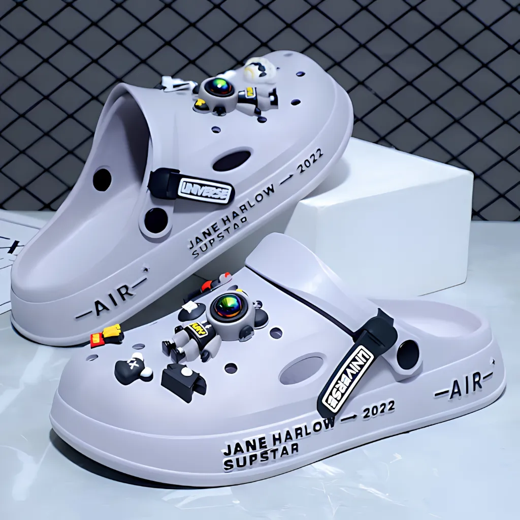 Universe Astronaut Charm Clogs For Men - Grey