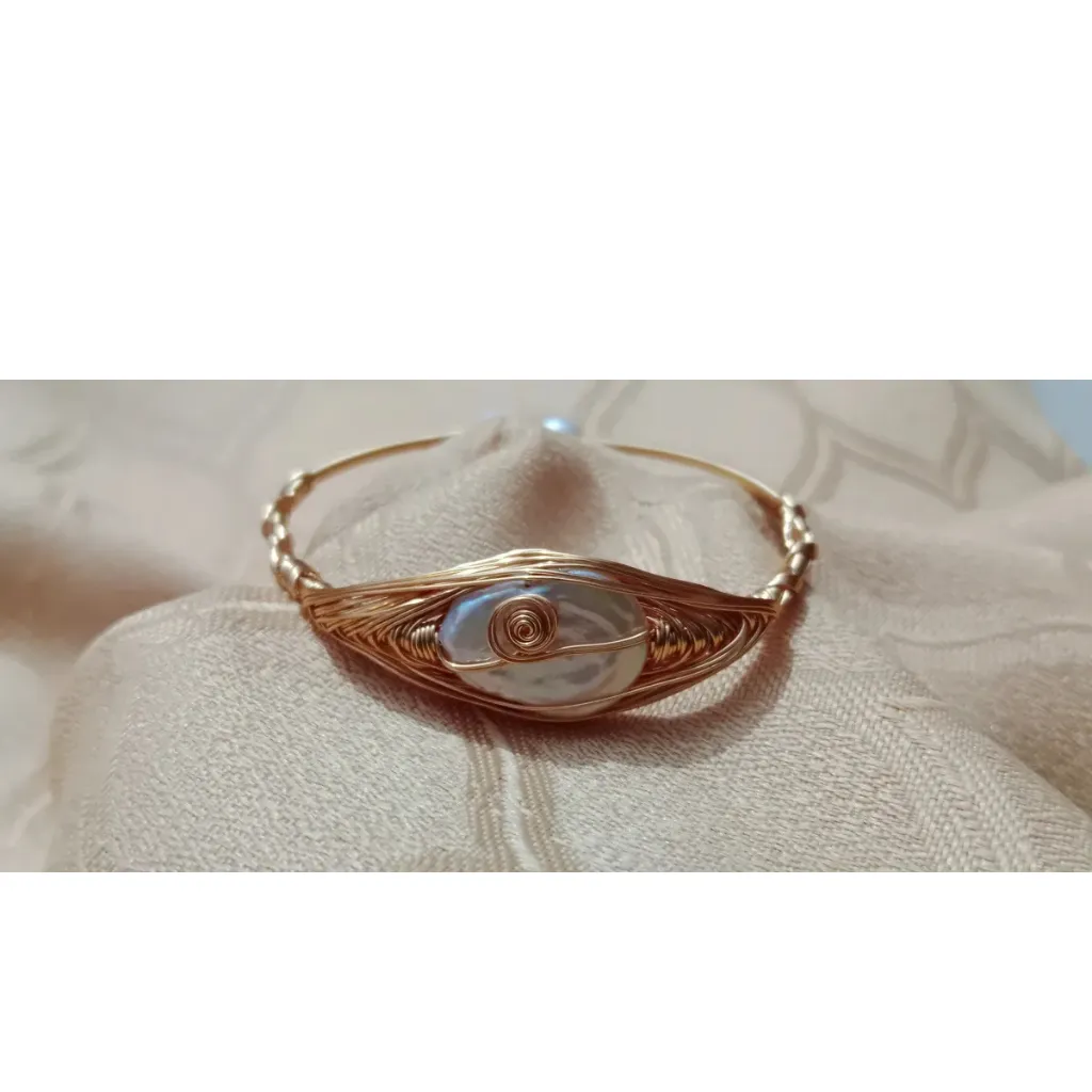 Adjustable Pearl Breslate