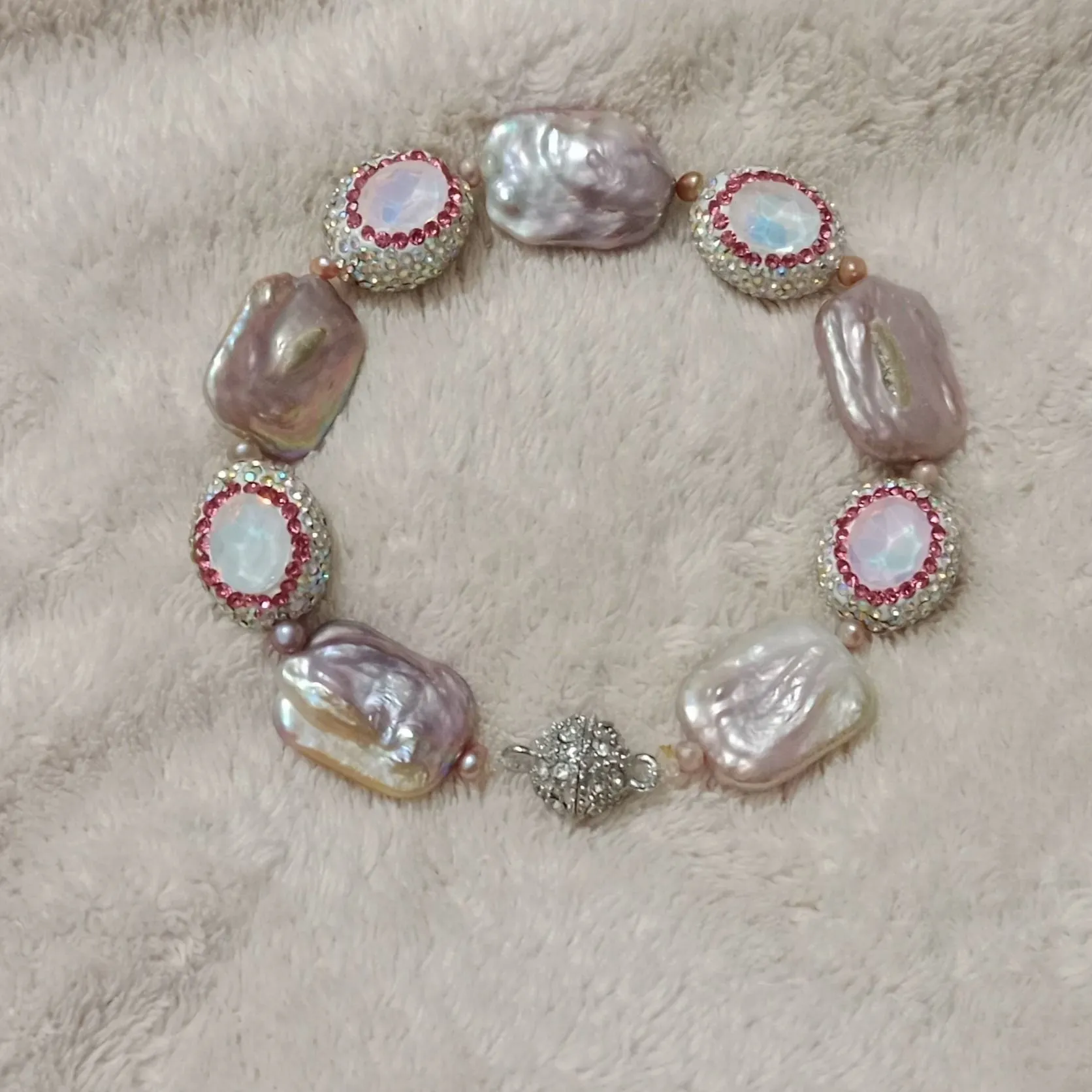 Exclusive Mother Pearl Breslate