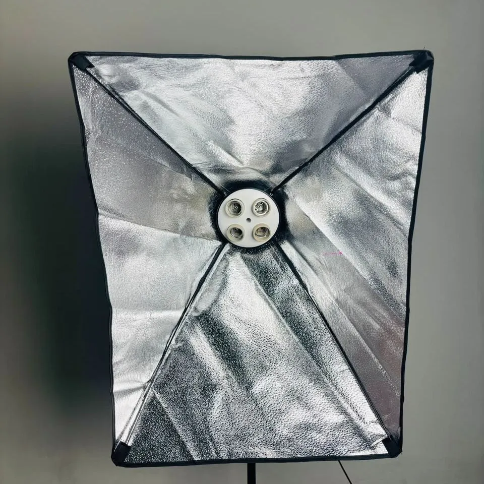 PROFESSIONAL SOFT BOX WITH CERAMIC SOCKET HOLDER AND STAND