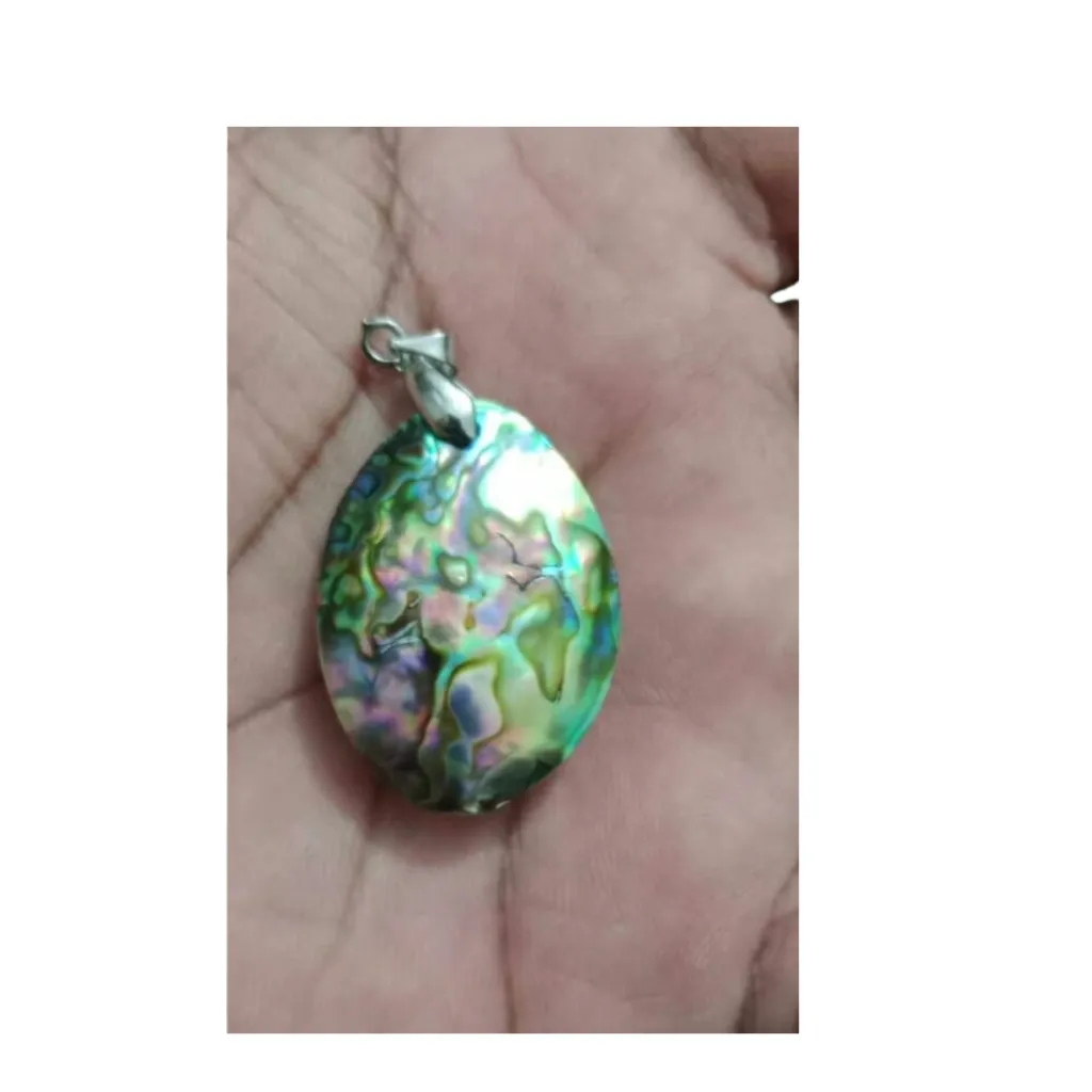 Shel Locket